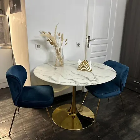 A Proche Paris Neuilly-sur-Marne